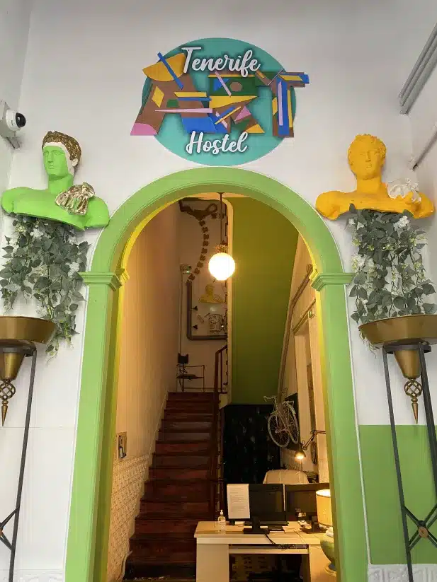 Auberge de jeunesse : art hotel