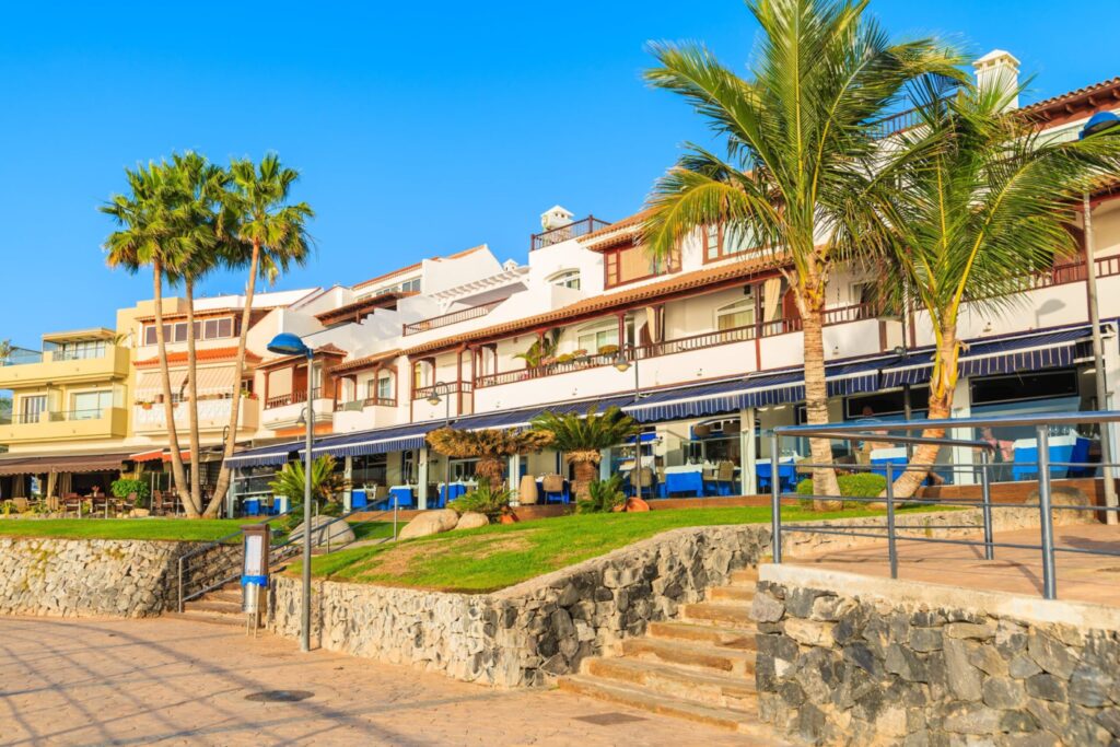 Promenade La Caleta