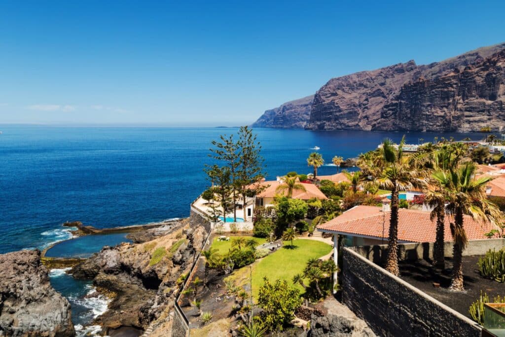 Santiago del Teide et Los Gigantes